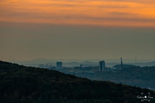 Zamek Lipowiec- Widok na Kopalnię Janina